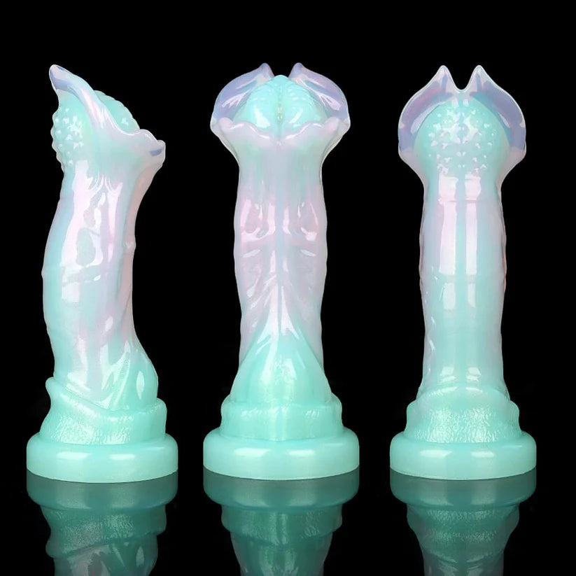Knotdildo Fantasy Carnivorous Plant Dildo – Artistic Design & Soft Translucent Glow