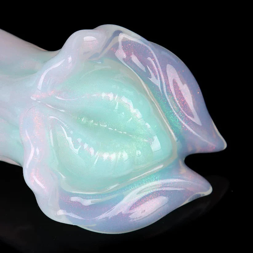 Knotdildo Fantasy Carnivorous Plant Dildo – Artistic Design & Soft Translucent Glow