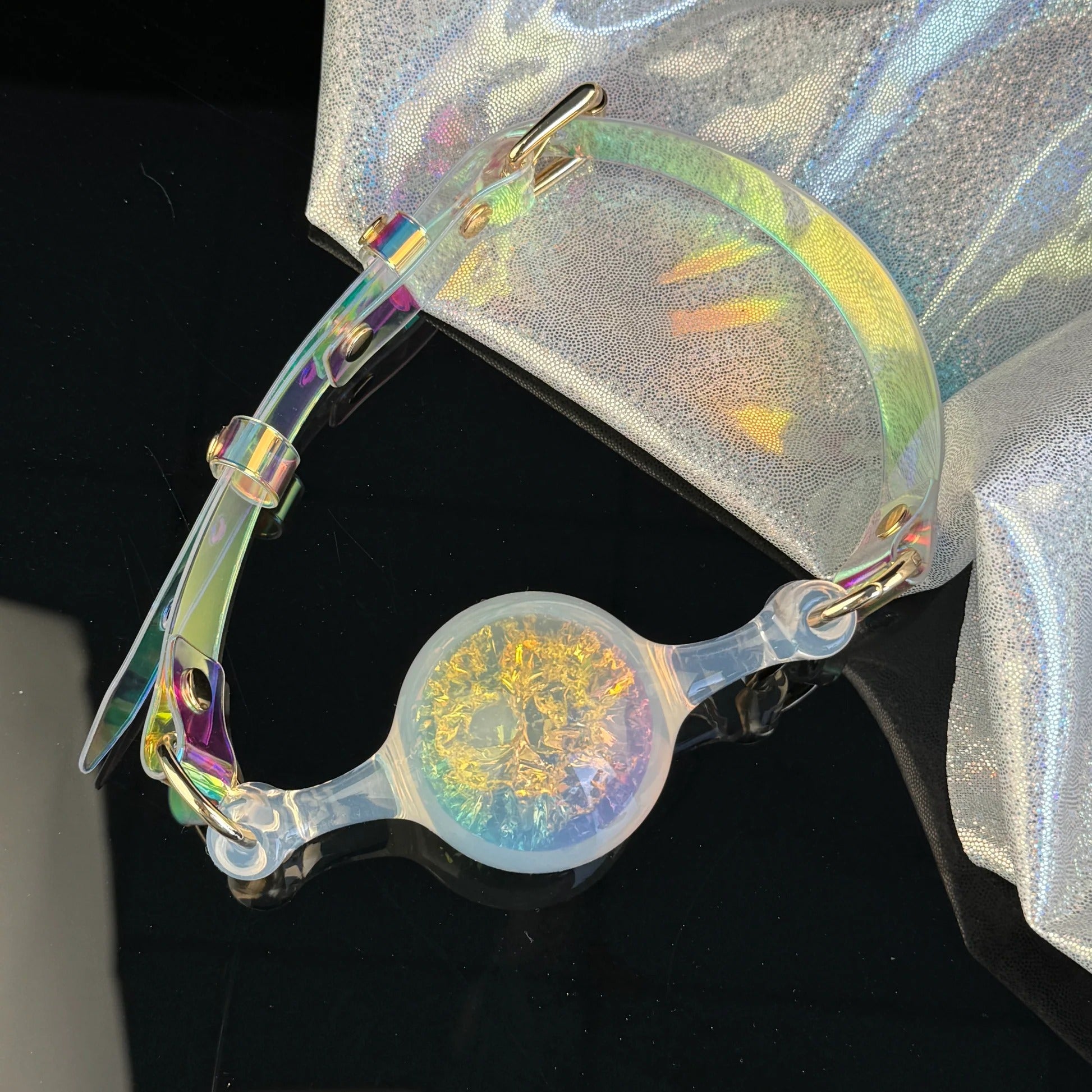 KnotDildo Colorful Crystal Ballgags - Discreet Pleasure with a shiny, iridescent design for adventurous play